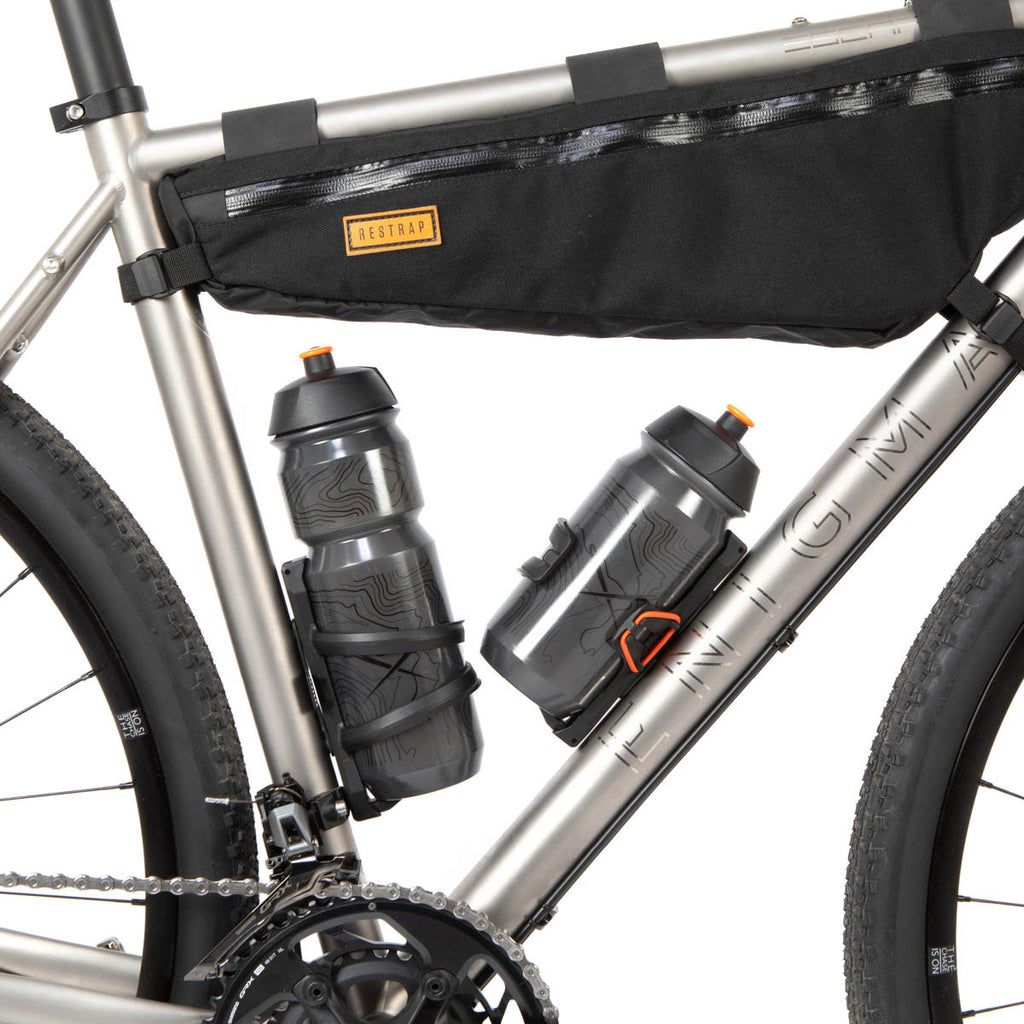 Restrap Flaskeholder med sideudtag, sort